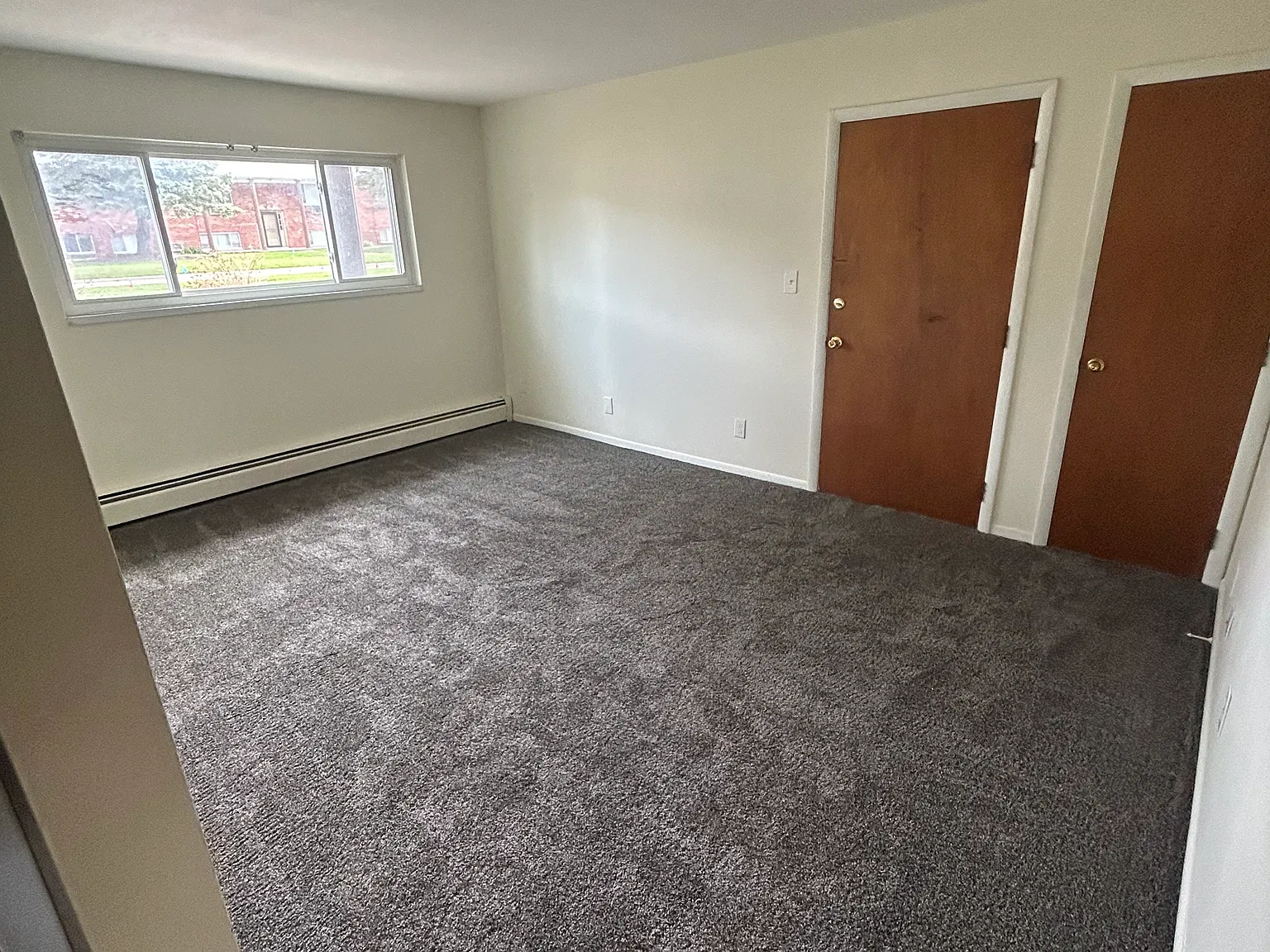 1 bed, 606 sqft, $995 — Photo 2