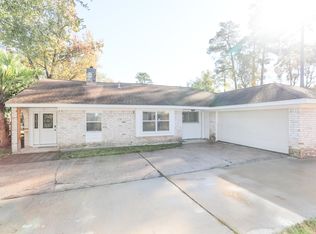 523 Rosewood Dr, Shenandoah, TX 77381