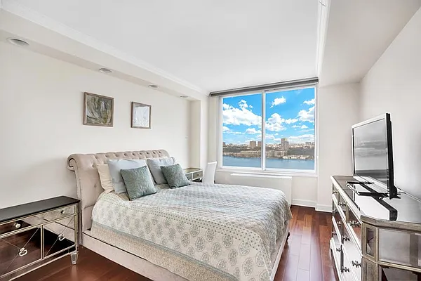 Rented by Douglas Elliman | media 12