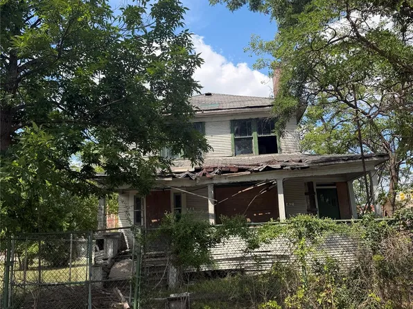 44 Grove St, Highland Park, MI 48203