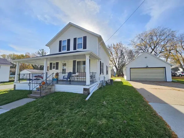 400 West CLEVELAND STREET, Marshfield, WI 54449
