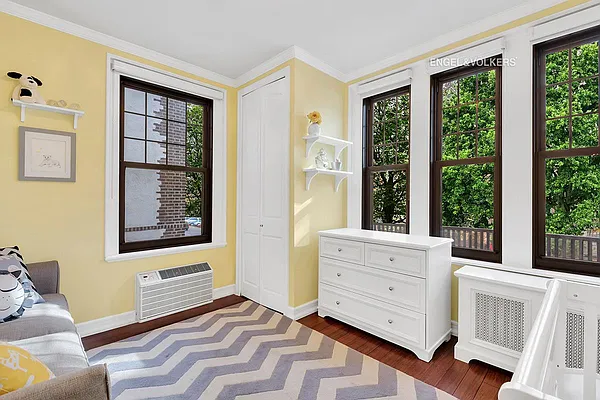 Sold by Engel & Völkers New York City | media 4