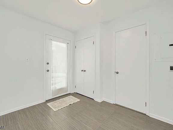 2nd image of 50 Pine St APT 211