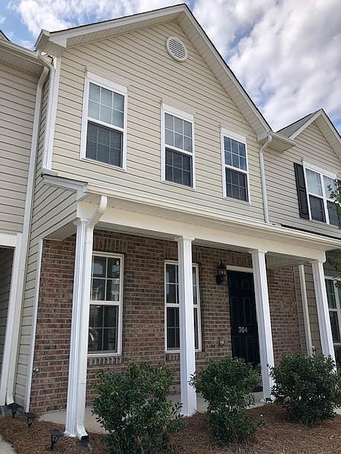 1st image of 304 Hidden Timber Ln