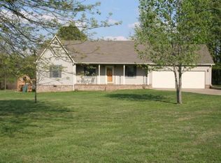 1020 Sharpsferry Rd, Newbern, TN 38059