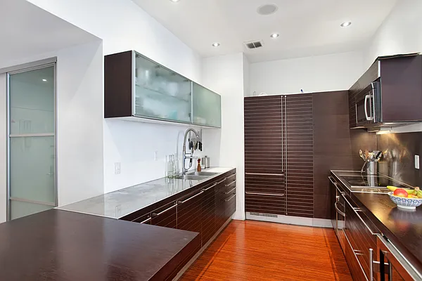 Rented by Compass | media 10