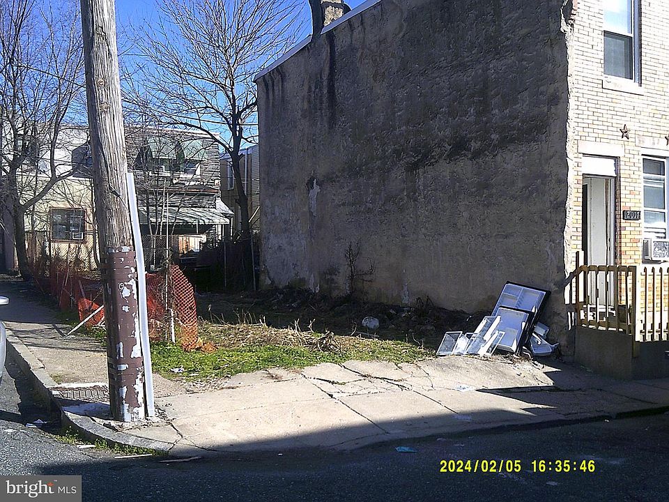 1st image of 2015 Granite St