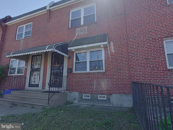 2nd image of 7304 Elmwood Ave