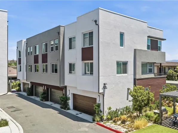 633 S Lyon St, Santa Ana, CA 92705