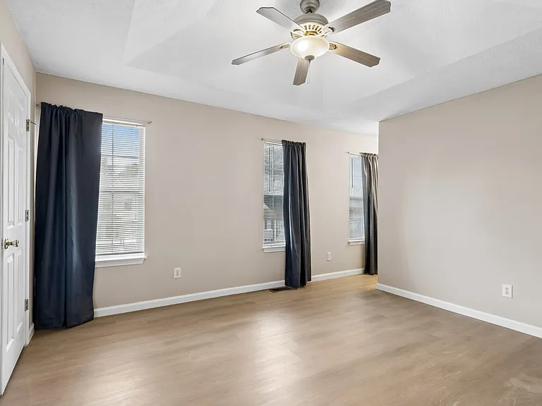 88 Bridge View Dr — Photo 17
