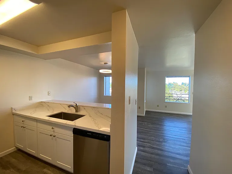 7017 35th Ave NE #204 — Photo 10