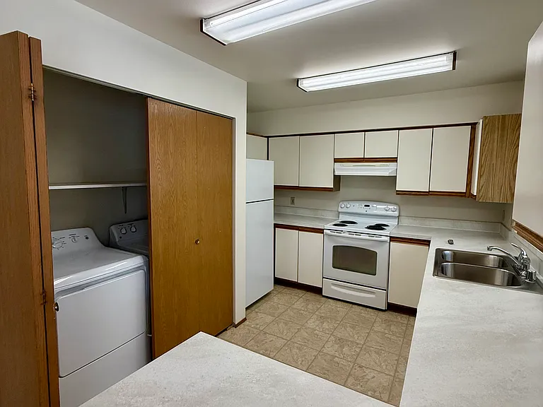 Woodway Estates — Photo 10