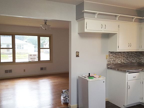 Kitchen open to family room 