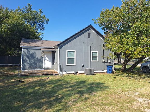 2nd image of 502 E Main St