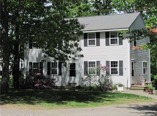 16 Evening Pl, Kennebunkport, ME 04046