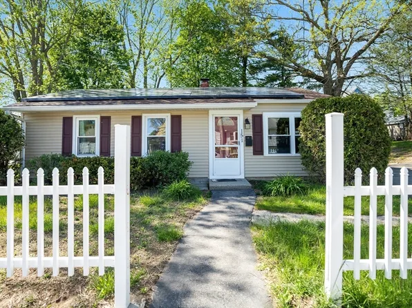 151 Bowdoin St, Lawrence, MA 01843