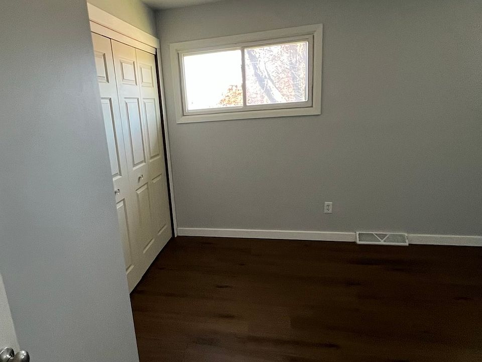 1st image of 810 Belle Plaine Ave