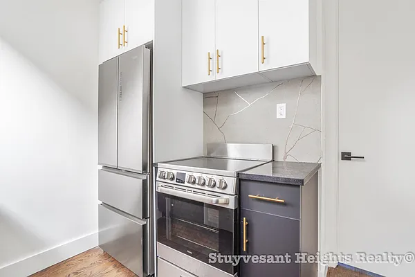 Rented by Stuyvesant Heights Realty Corp | media 34