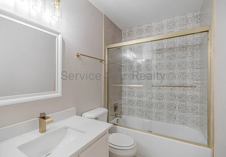 9425 W Wilshire Ave — Photo 22