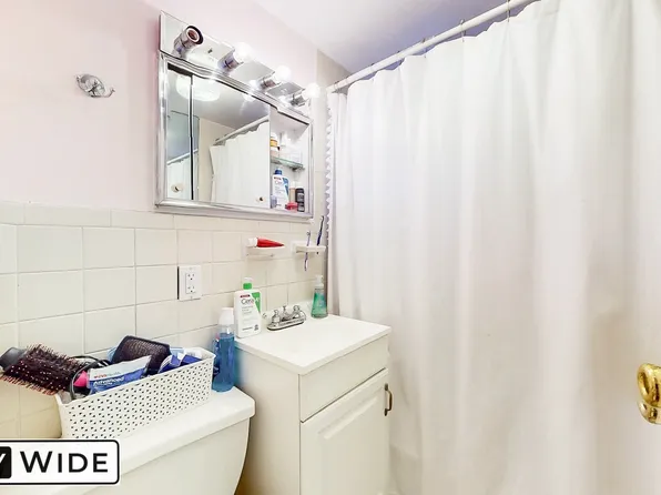 303 East 9th Street image 4 of 4