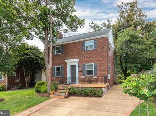 1216 W Braddock Rd, Alexandria, VA 22302