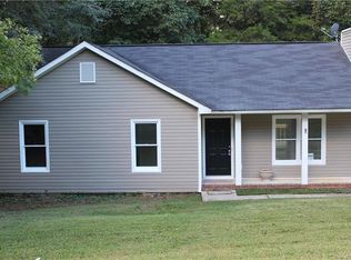 8001 Tiburon Cres, Charlotte, NC 28215