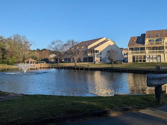 2nd image of 510 Fairwood Lakes Dr. #16H