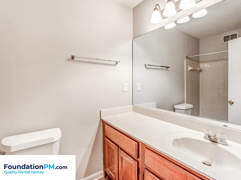 2223 Curbertson St — Photo 14
