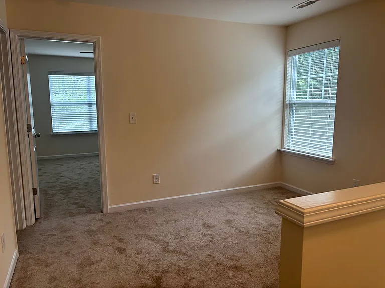 4602 Quinton Ln — Photo 13