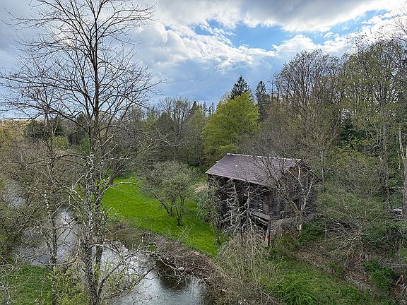 2nd image of 6029 State Highway 51