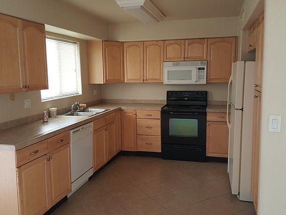 2nd image of 838 Chalon Dr
