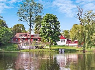 11 Miller Place Rd, Miller Place, NY 11764