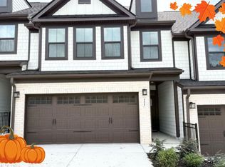 555 Thatch Ter, Fayetteville, GA 30214