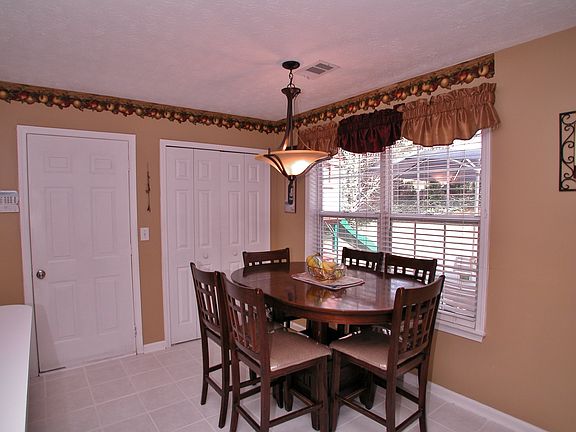 5th image of 1275 Norwalk Trce
