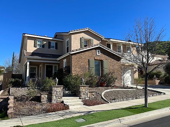 2nd image of 35405 Foxwood Ct