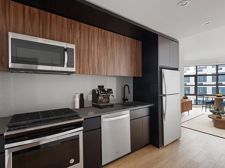 329 E 132nd St #6D — Photo 2