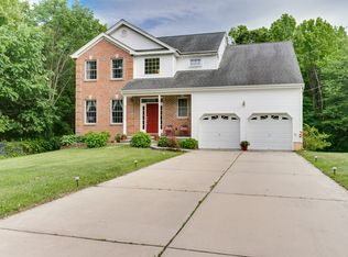 34 Birkshire Rd, Hamilton, NJ 08619