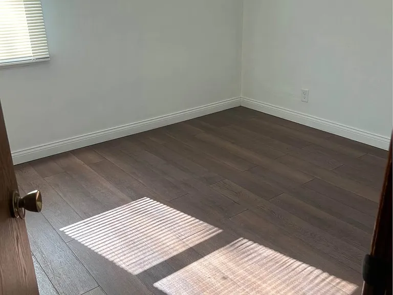 904 Victory Dr — Photo 6