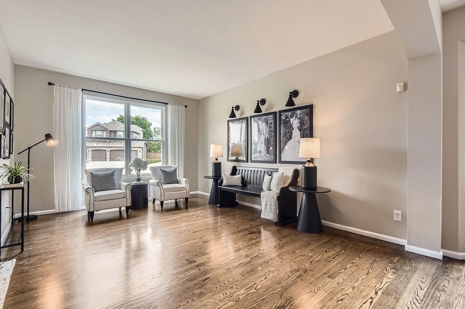 5 bed, 4229 sqft, $4,400 — Photo 3