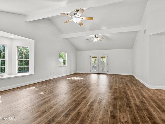 5th image of 2637 Windward Dr
