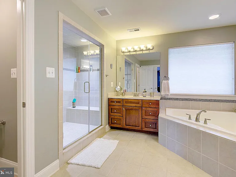 3104 Lawrin Ct — Photo 31