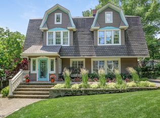 40 Clinton Ave, Maplewood, NJ 07040