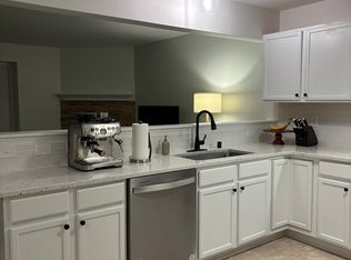 2218 Patrick Ln, Waukesha, WI 53188