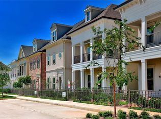 219 Willow St, Conroe, TX 77384