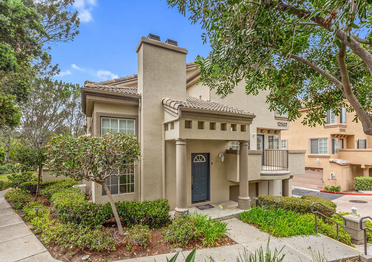 Beautiful End-Unit Townhome in Carmel Valley: Prime Location, Abundant Amenities — Photo 1