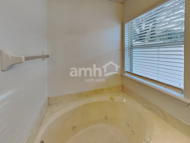 11551 Oak Meadow Ln — Photo 12