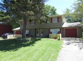 29 W Anchor Dr, Oswego, IL 60543