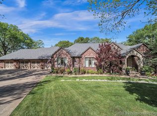 22902 Summit Dr, Claremore, OK 74019
