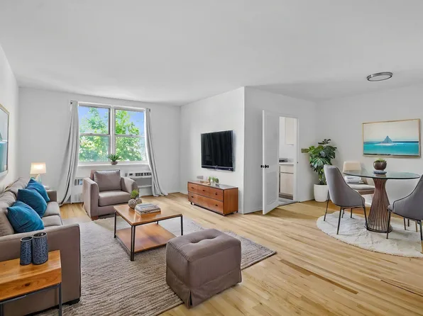 642 Locust Street #3K, Mount Vernon, NY 10552