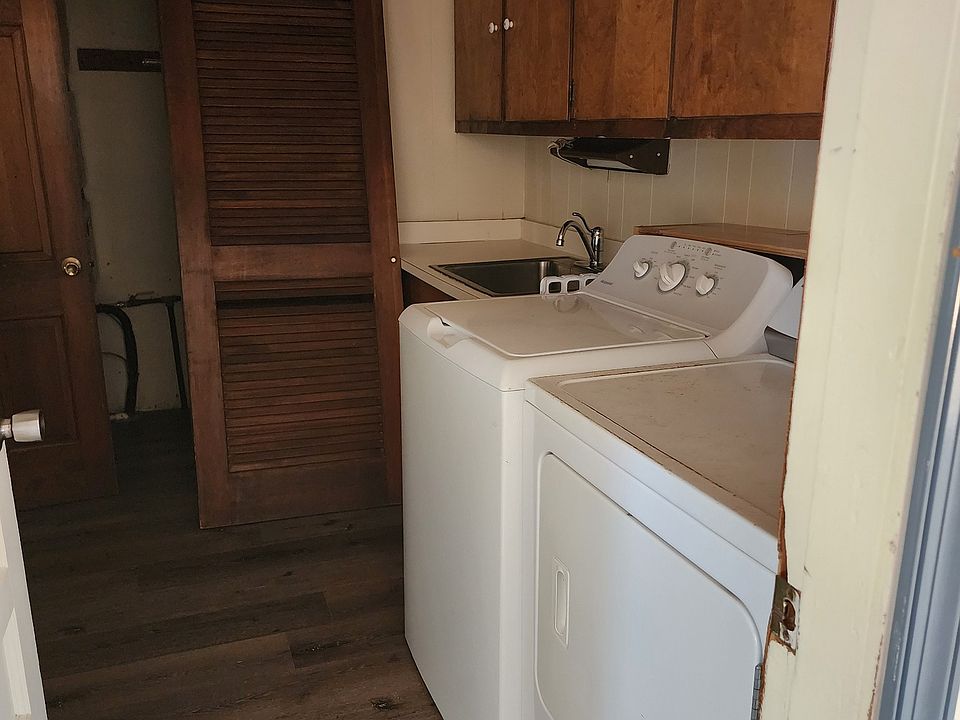 1st image of 132 W Liberty St